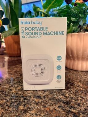 Frida Baby Portable Sound Machine + Nightlight — White